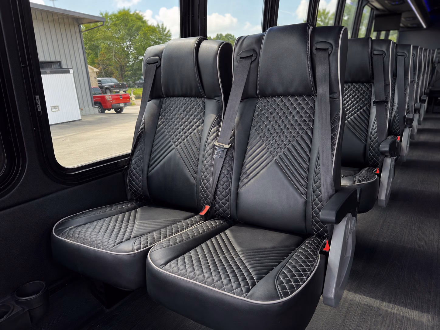 airport transfers between las boulder city and las vegas